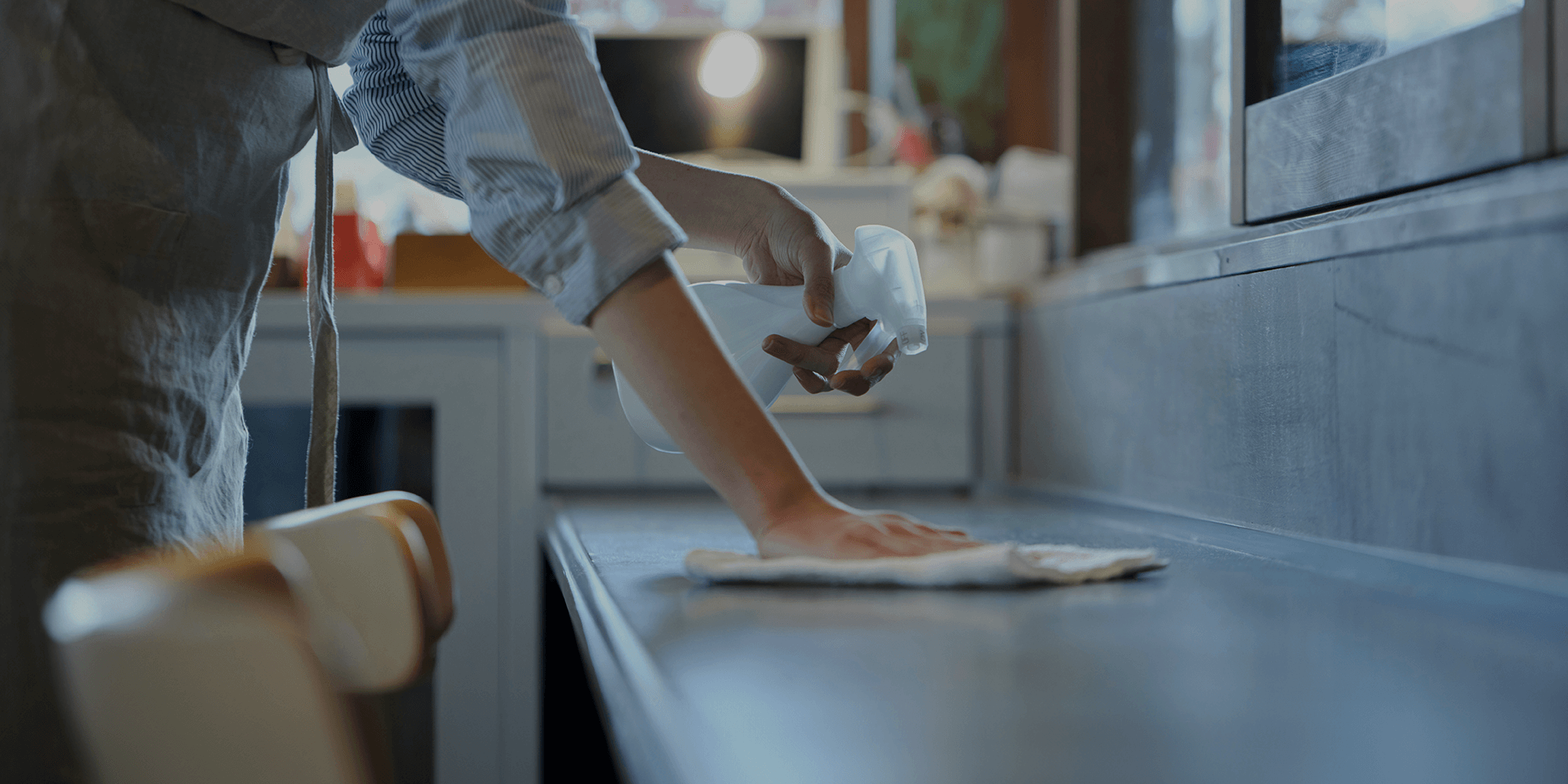 建設資材総合揚重 / 製造 / 清掃・ハウスクリーニング / 防水工事なら株式会社繁栄にお任せください。